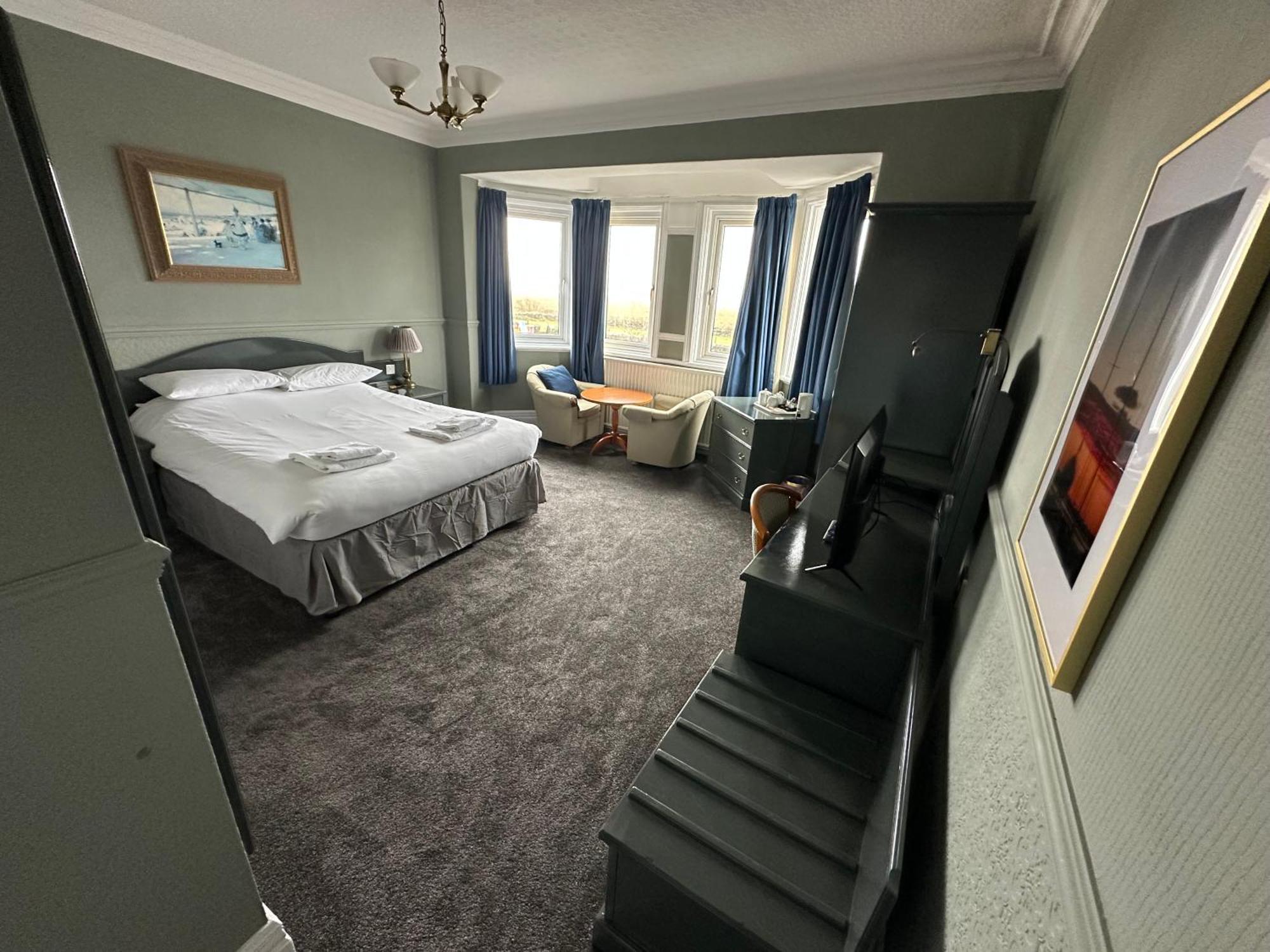 Clarkes Hotel Barrow In Furness Екстериор снимка