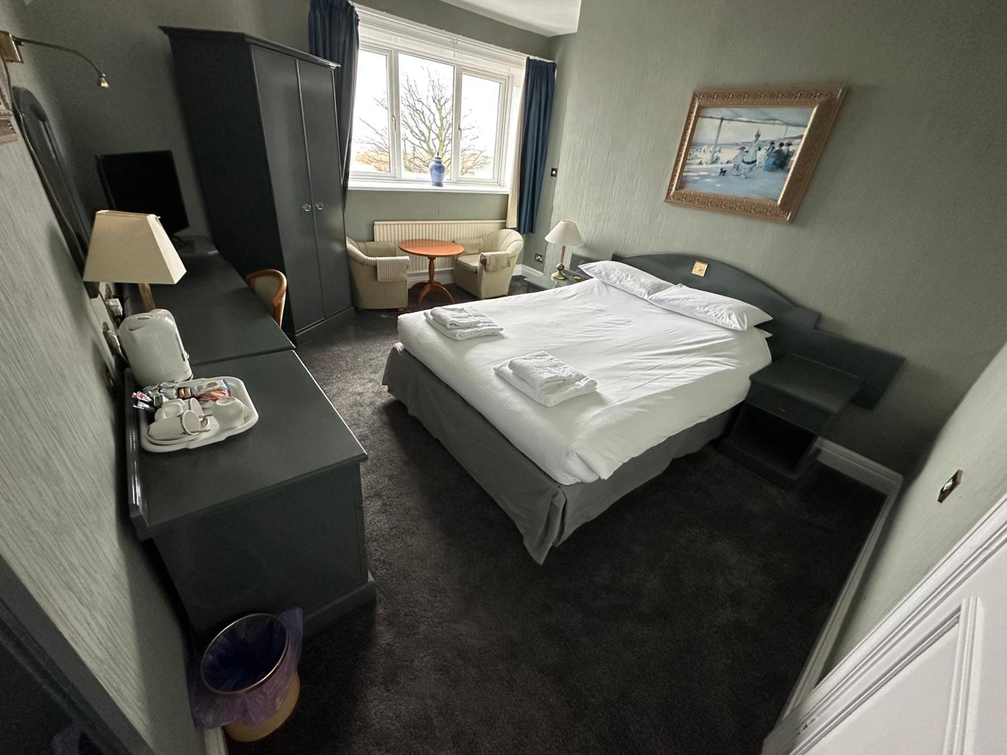 Clarkes Hotel Barrow In Furness Екстериор снимка